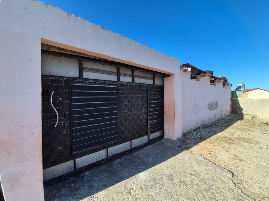 2 Bedroom Property for Sale in New Brighton Eastern Cape